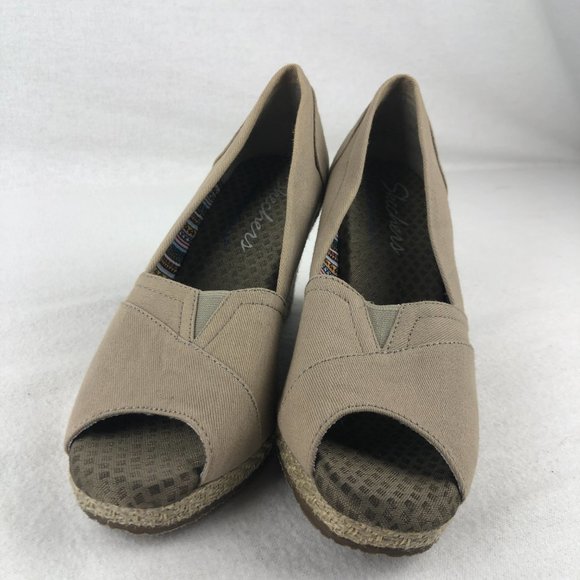 Sketchers Memory Foam Wedge Heels- Size 5 - Picture 2 of 5